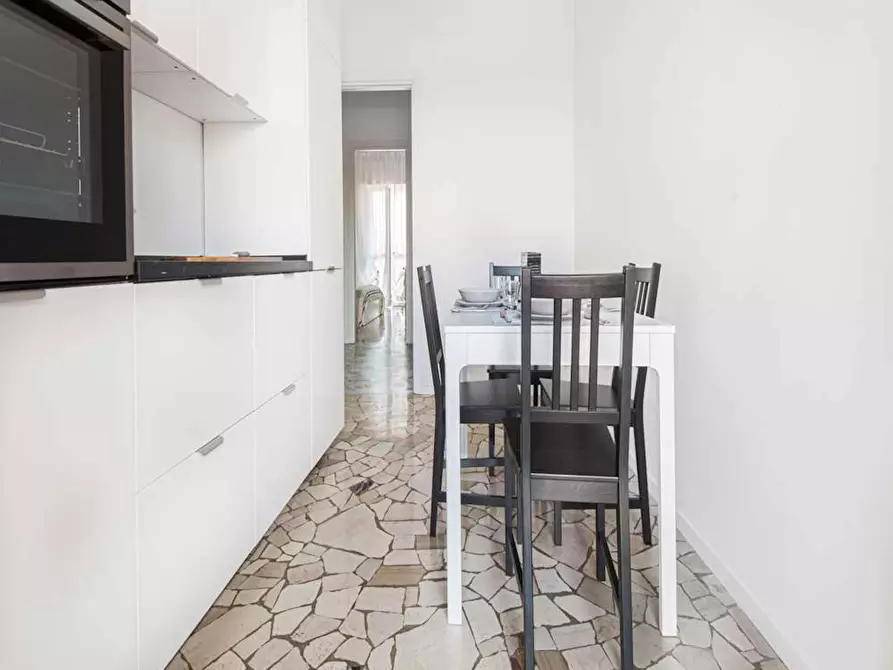 Immagine 10 di Camera in affitto  in Via Damiano Chiesa a Sesto San Giovanni