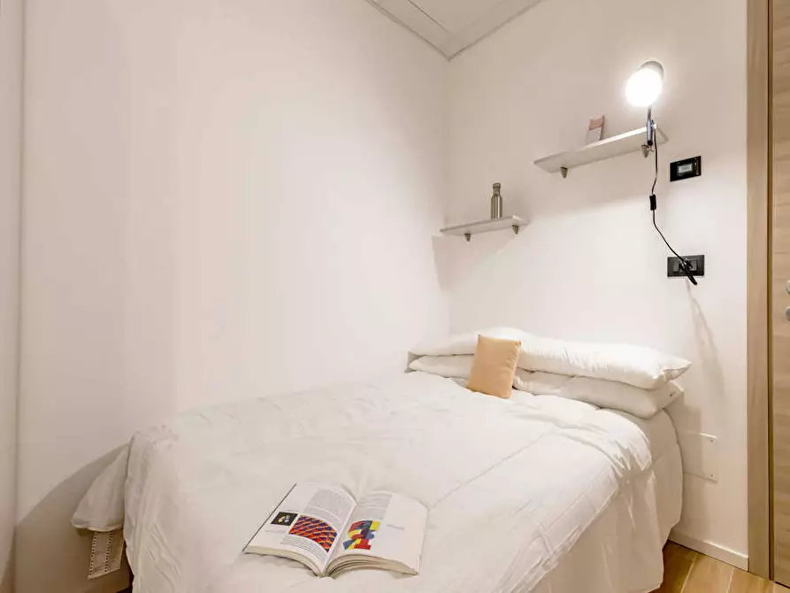 Immagine 1 di Camera in affitto  in Via Carlo Pedrotti a Torino