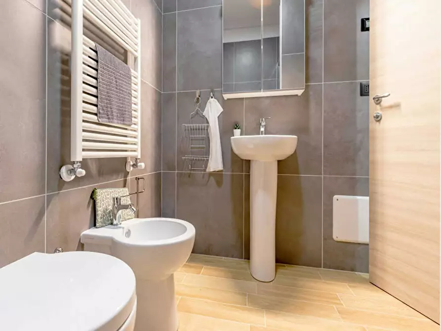 Immagine 10 di Camera in affitto  in Via Carlo Pedrotti a Torino