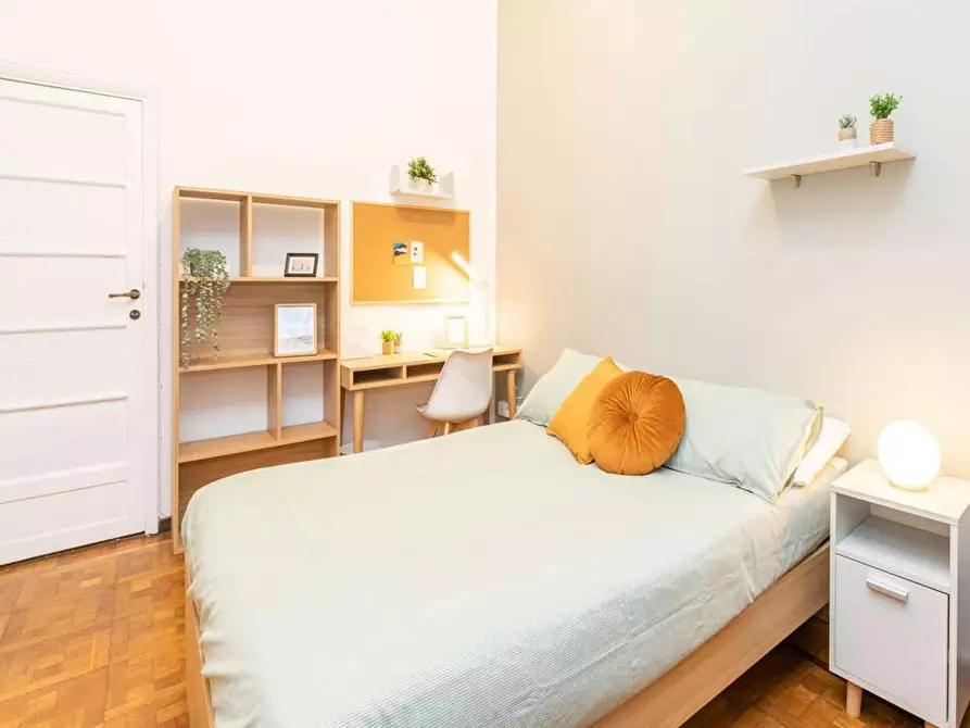 Immagine 2 di Camera in affitto  in Viale Andrea Doria a Milano