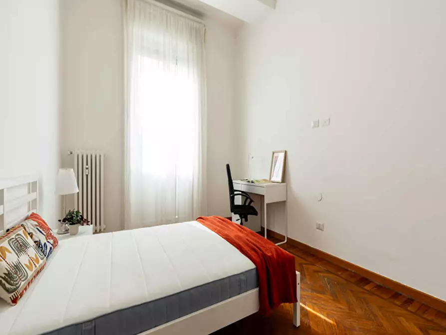 Immagine 5 di Camera in affitto  in Piazzale Susa a Milano