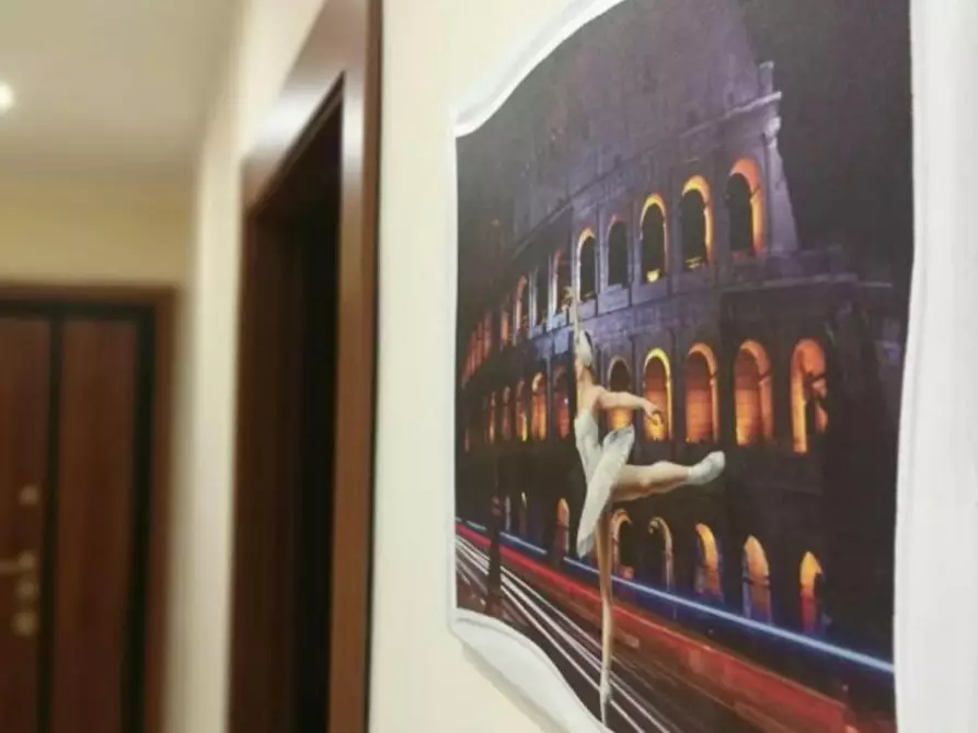 Immagine 3 di Camera in affitto  in Via degli Storni a Roma