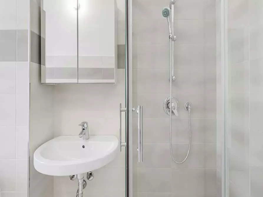 Immagine 8 di Camera in affitto  in Via Felice Bellotti a Milano