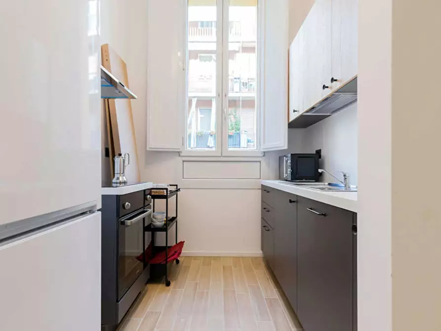 Immagine 6 di Camera in affitto  in Via Padova a Torino