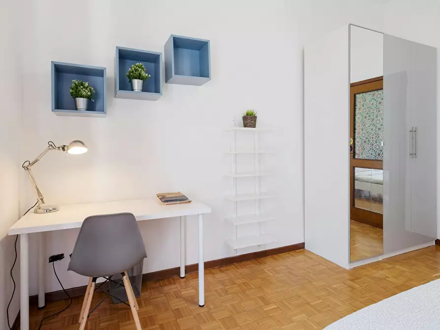 Immagine 1 di Camera in affitto  in Via Curtatone a Milano