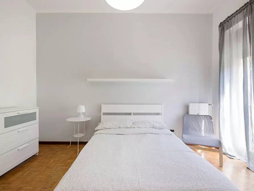 Immagine 2 di Camera in affitto  in Via Curtatone a Milano