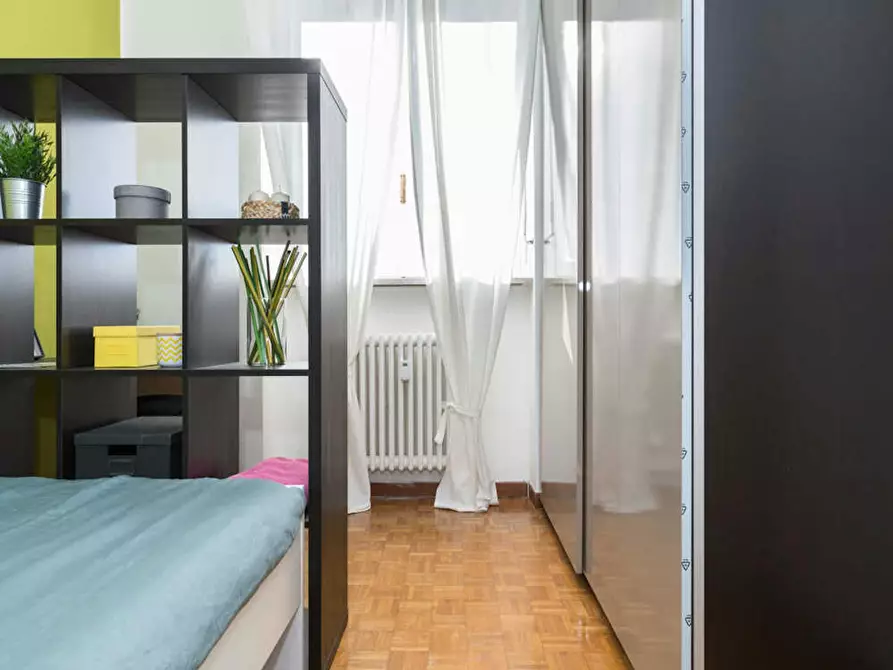 Immagine 4 di Camera in affitto  in Via delle Acacie a Buccinasco