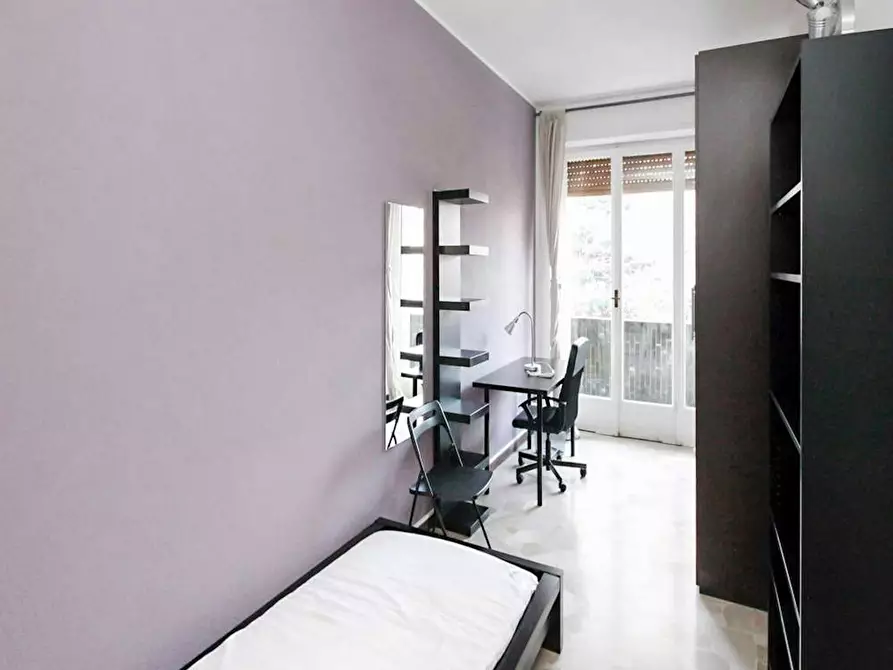 Immagine 2 di Camera in affitto  in Via Raffaello Bertieri a Milano