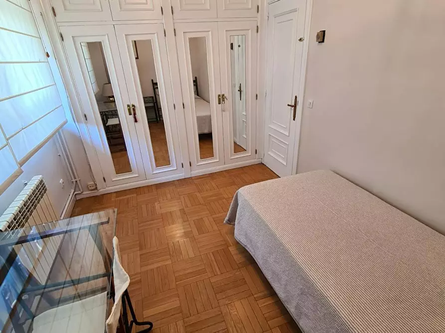 Immagine 3 di Camera in affitto  in Calle de Arabell a Madrid