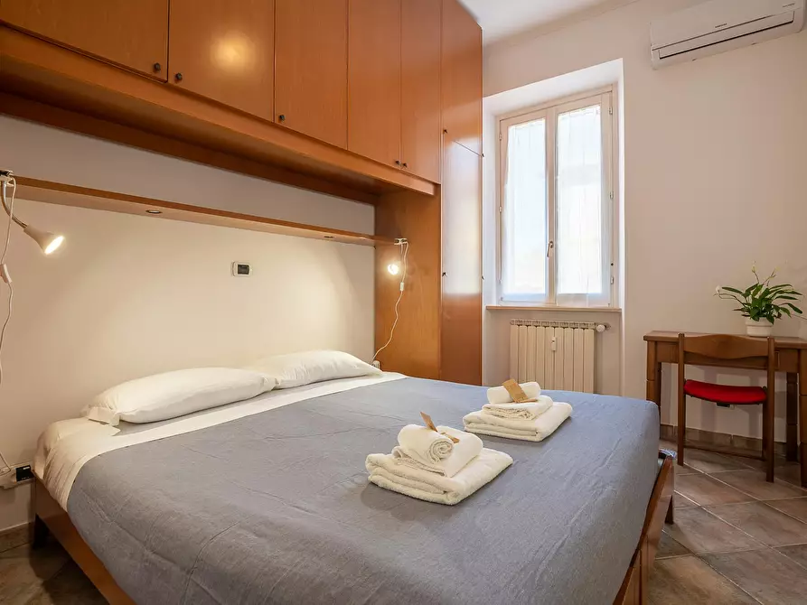 Appartamento in affitto in Via Francesco Caracciolo a Roma