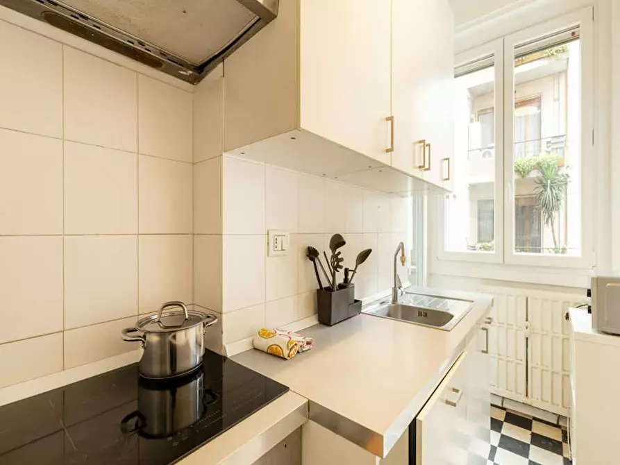 Immagine 8 di Camera in affitto  in Via Giulio Ceradini a Milano