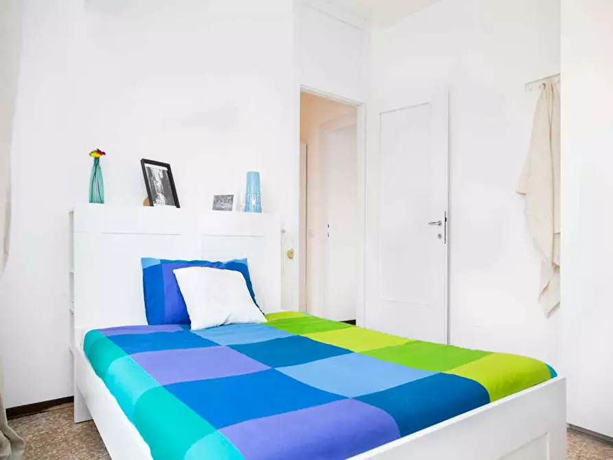 Immagine 3 di Camera in affitto  in Viale Carlo Espinasse a Milano