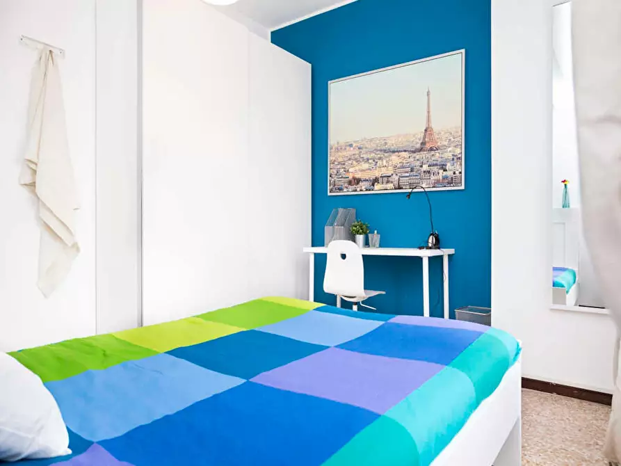 Immagine 5 di Camera in affitto  in Viale Carlo Espinasse a Milano