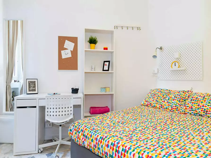 Immagine 2 di Camera in affitto  in Via Luigi Scrosati a Milano