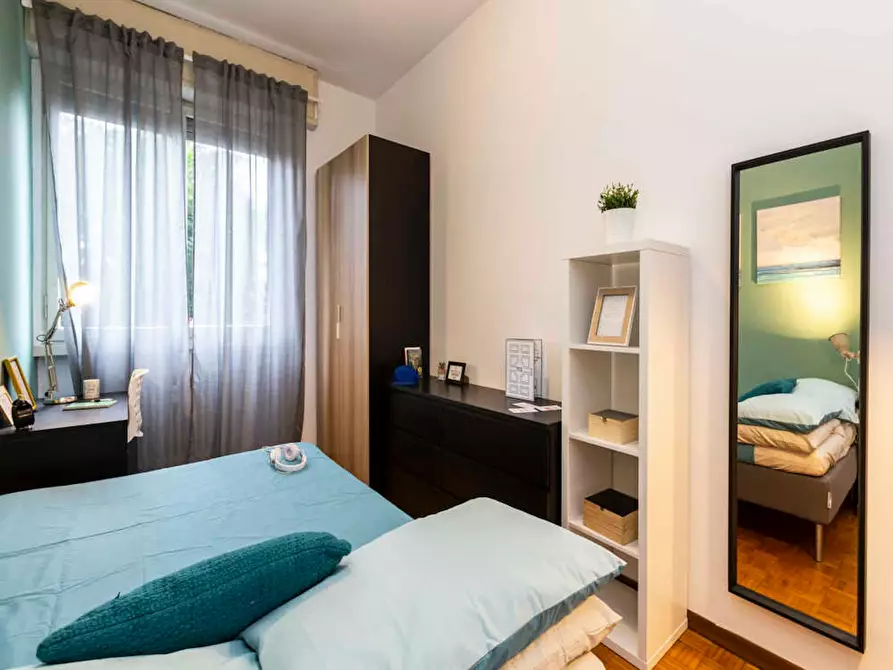 Immagine 3 di Camera in affitto  in Via Sulmona a Milano