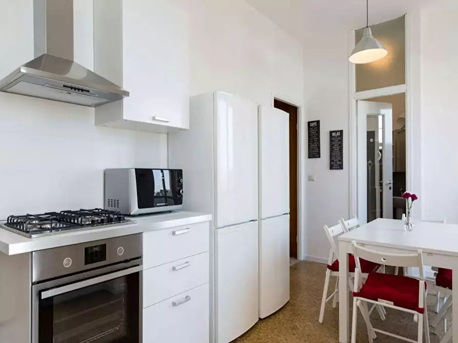 Immagine 6 di Camera in affitto  in Via dei Salici a Buccinasco