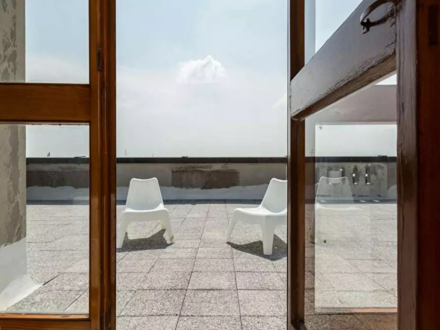 Immagine 8 di Camera in affitto  in Via dei Salici a Buccinasco