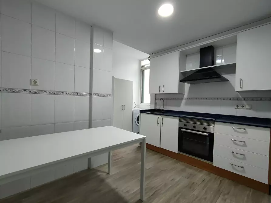 Immagine 6 di Camera in affitto  in Calle Agrimensores a Murcia