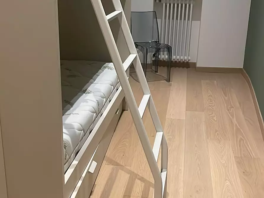 Immagine 1 di Appartamento in affitto  in Piazza di Porta Ravegnana a Bologna