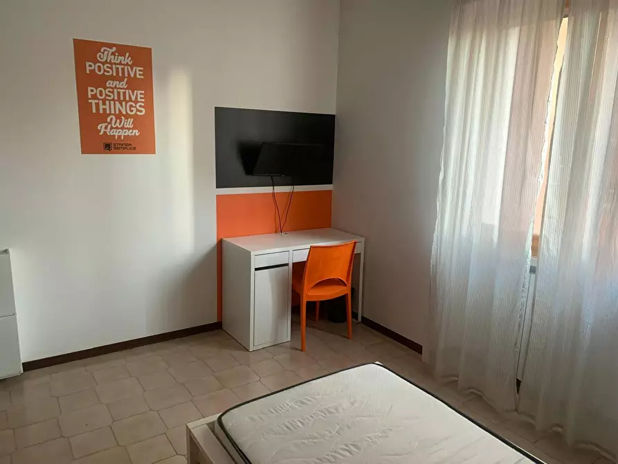 Immagine 1 di Camera in affitto  in Via Goffredo Mameli a Verona