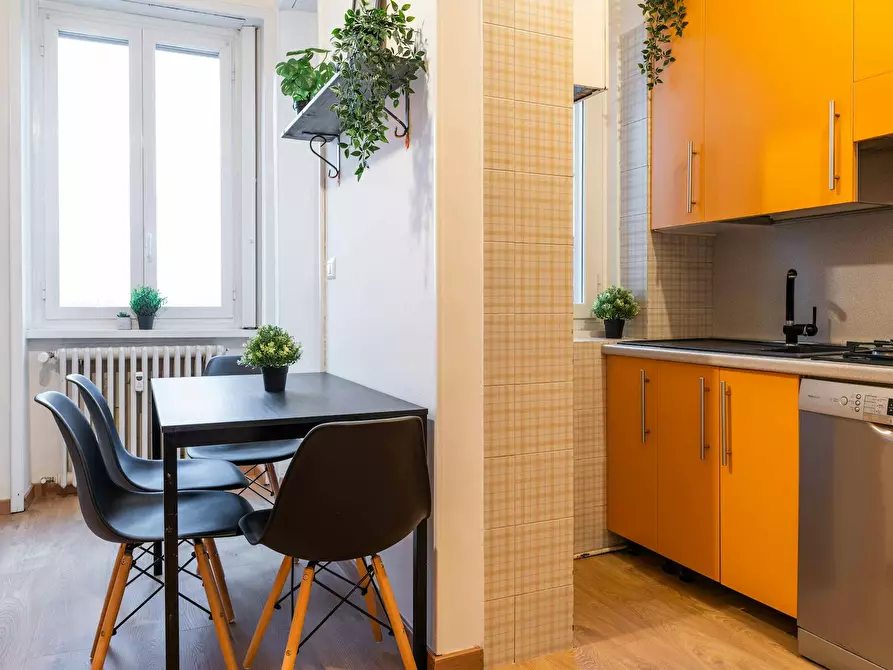 Immagine 9 di Camera in affitto  in Via Calatafimi a Milano