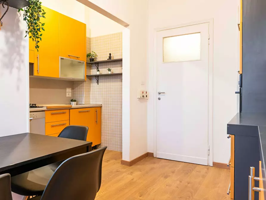 Immagine 9 di Camera in affitto  in Via Calatafimi a Milano