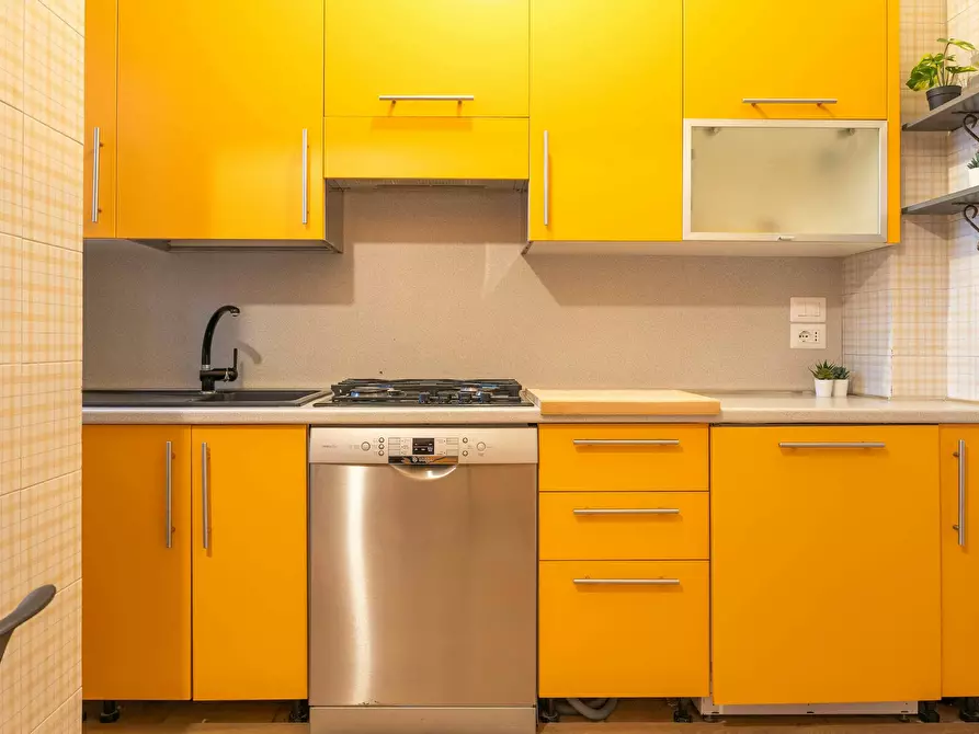 Immagine 5 di Camera in affitto  in Via Calatafimi a Milano