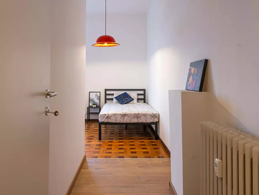 Immagine 4 di Camera in affitto  in Via Calatafimi a Milano