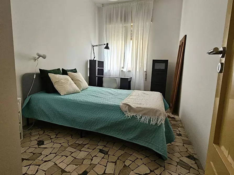 Immagine 8 di Camera in affitto  in Via Bruno Brandellero a Vicenza