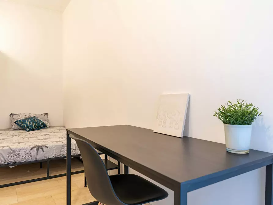 Immagine 3 di Camera in affitto  in Piazza Imperatore Tito a Milano