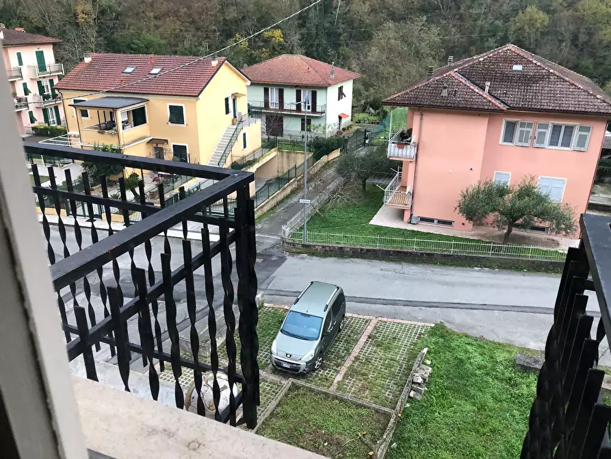 Immagine 5 di Appartamento in affitto  in Via Mario Ginocchio a Mezzanego