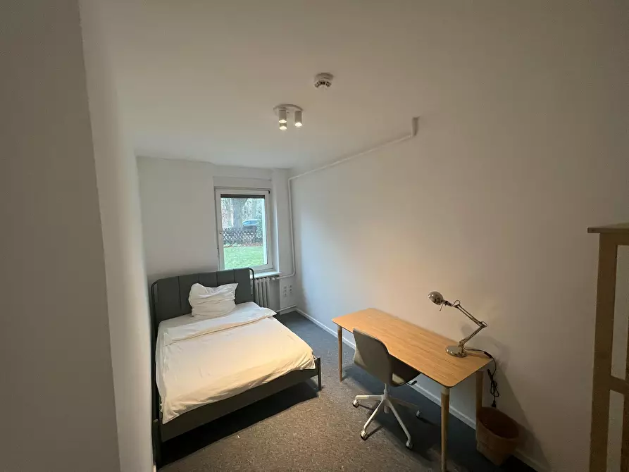 Immagine 2 di Camera in affitto  in Goethestraße a Berlin