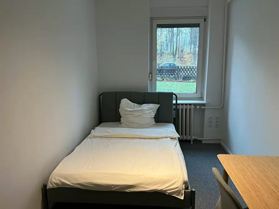 Immagine 1 di Camera in affitto  in Goethestraße a Berlin