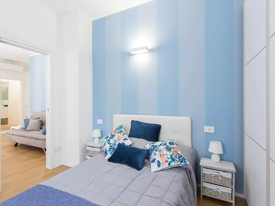 Immagine 2 di Appartamento in affitto  in Via Antonio Canova a Milano