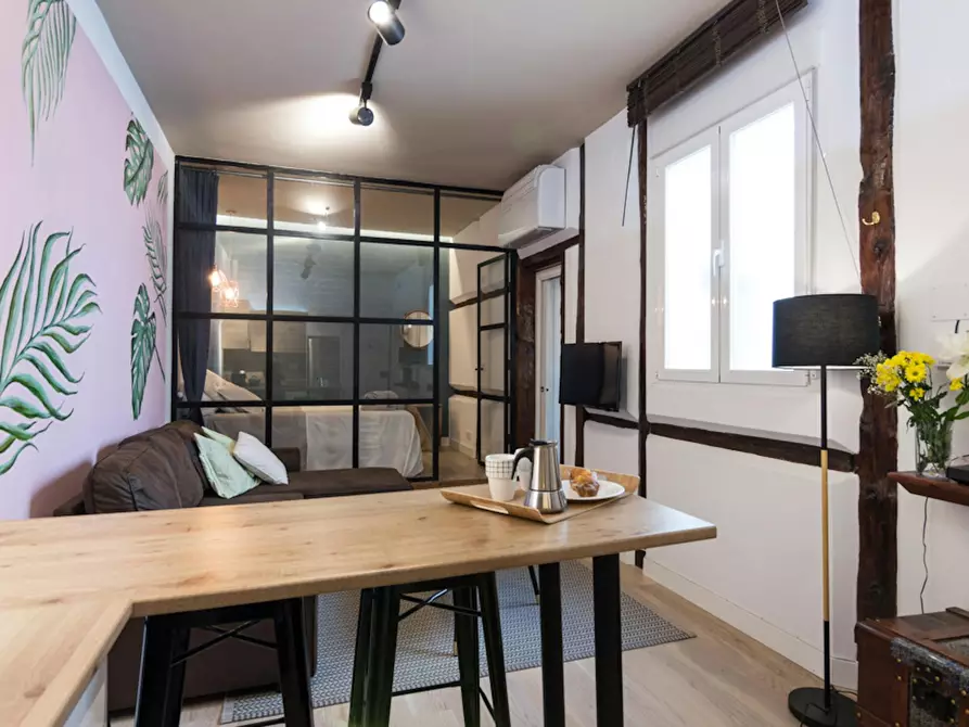 Immagine 2 di Appartamento in affitto  in Calle de Embajadores a Madrid