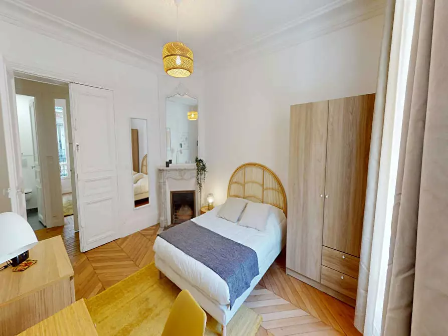 Immagine 2 di Camera in affitto  in Rue Chaligny a Paris