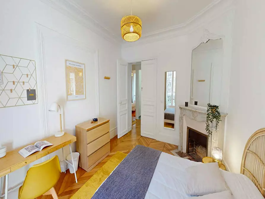 Immagine 4 di Camera in affitto  in Rue Chaligny a Paris