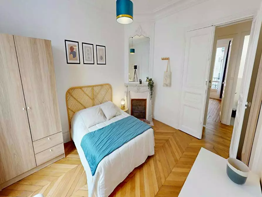 Immagine 1 di Camera in affitto  in Rue Chaligny a Paris
