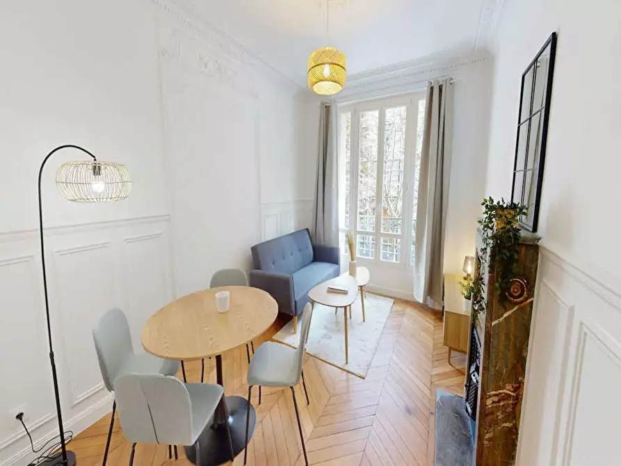 Immagine 8 di Camera in affitto  in Rue Chaligny a Paris