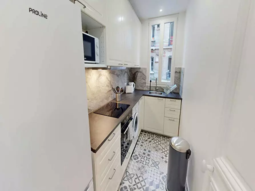 Immagine 10 di Camera in affitto  in Rue Chaligny a Paris