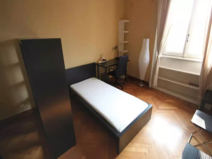 Immagine 6 di Camera in affitto  in Piazza Maria Adelaide di Savoia a Milano