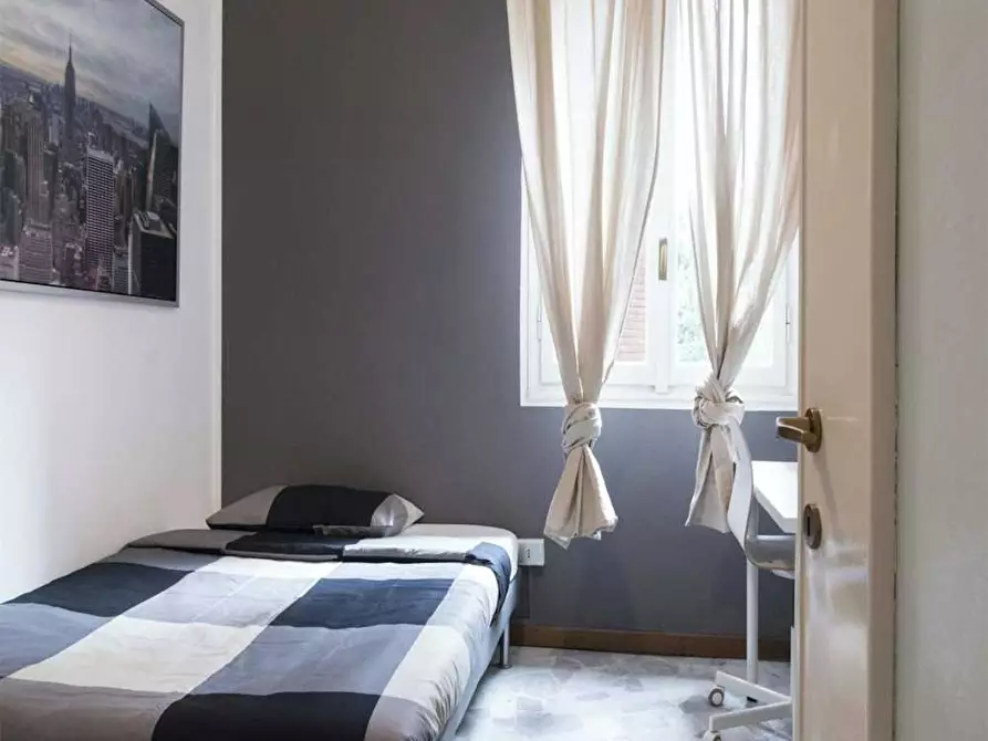 Immagine 2 di Camera in affitto  in Via Salvatore Barzilai a Milano