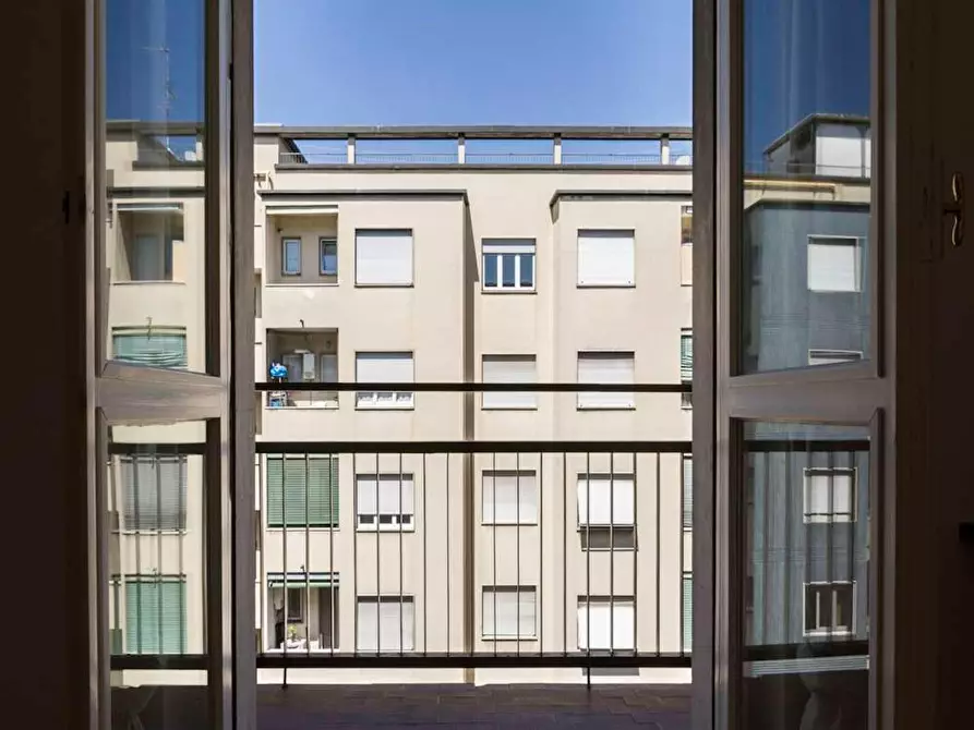 Immagine 10 di Camera in affitto  in Via Bergamo a Milano