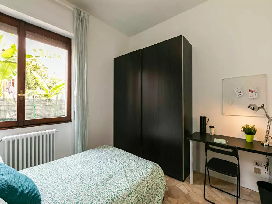 Immagine 4 di Camera in affitto  in Via Bir Acheim a Milano