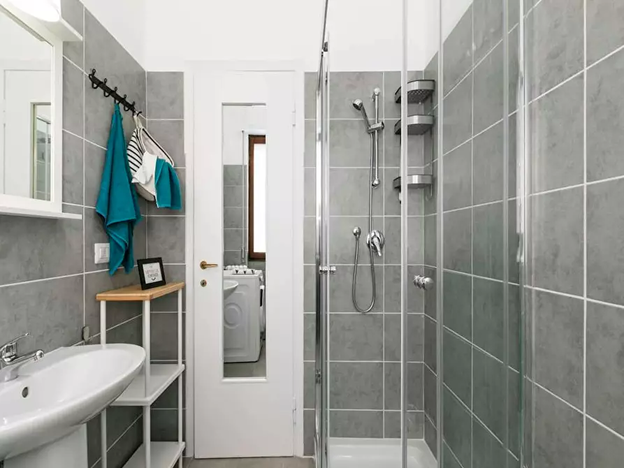 Immagine 10 di Camera in affitto  in Via Bir Acheim a Milano