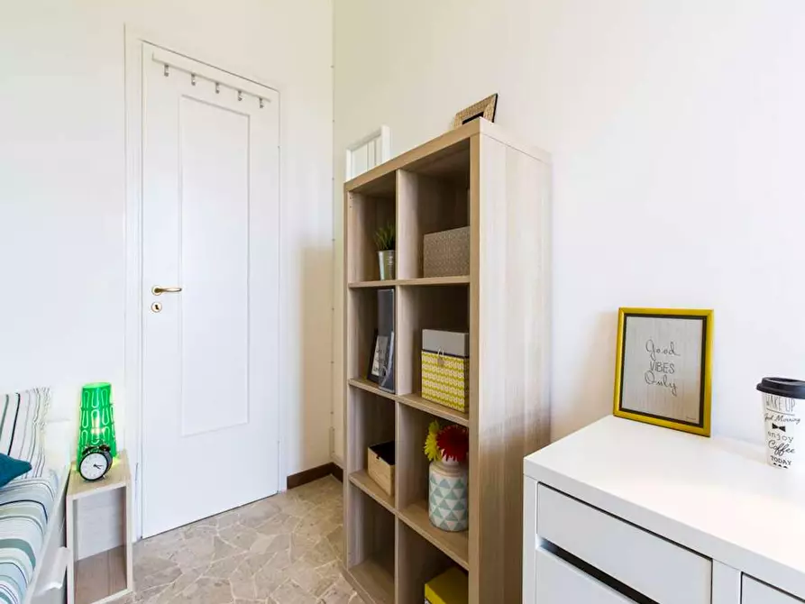 Immagine 5 di Camera in affitto  in Via Ginestre a Buccinasco