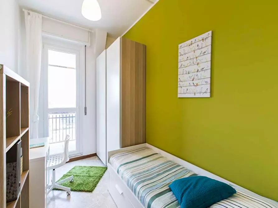 Immagine 1 di Camera in affitto  in Via Ginestre a Buccinasco