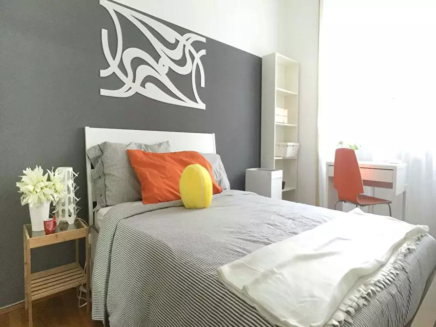 Immagine 1 di Camera in affitto  in Via Alberto Mario a Milano