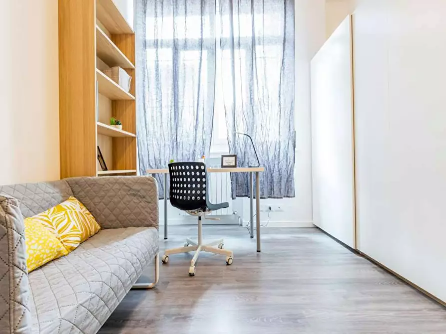 Immagine 5 di Camera in affitto  in Via Natale Battaglia a Milano