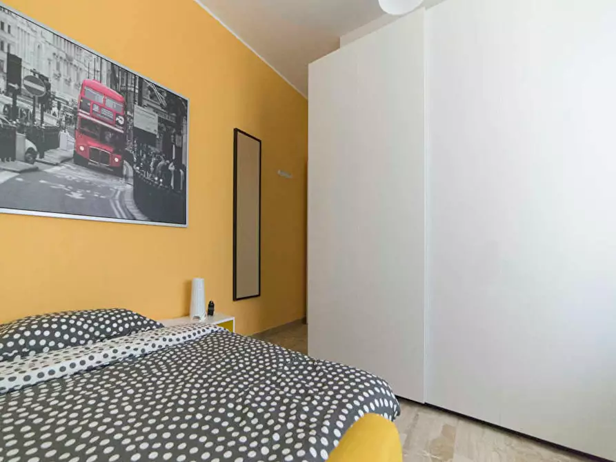 Immagine 1 di Camera in affitto  in Via Carlo Valvassori Peroni a Milano
